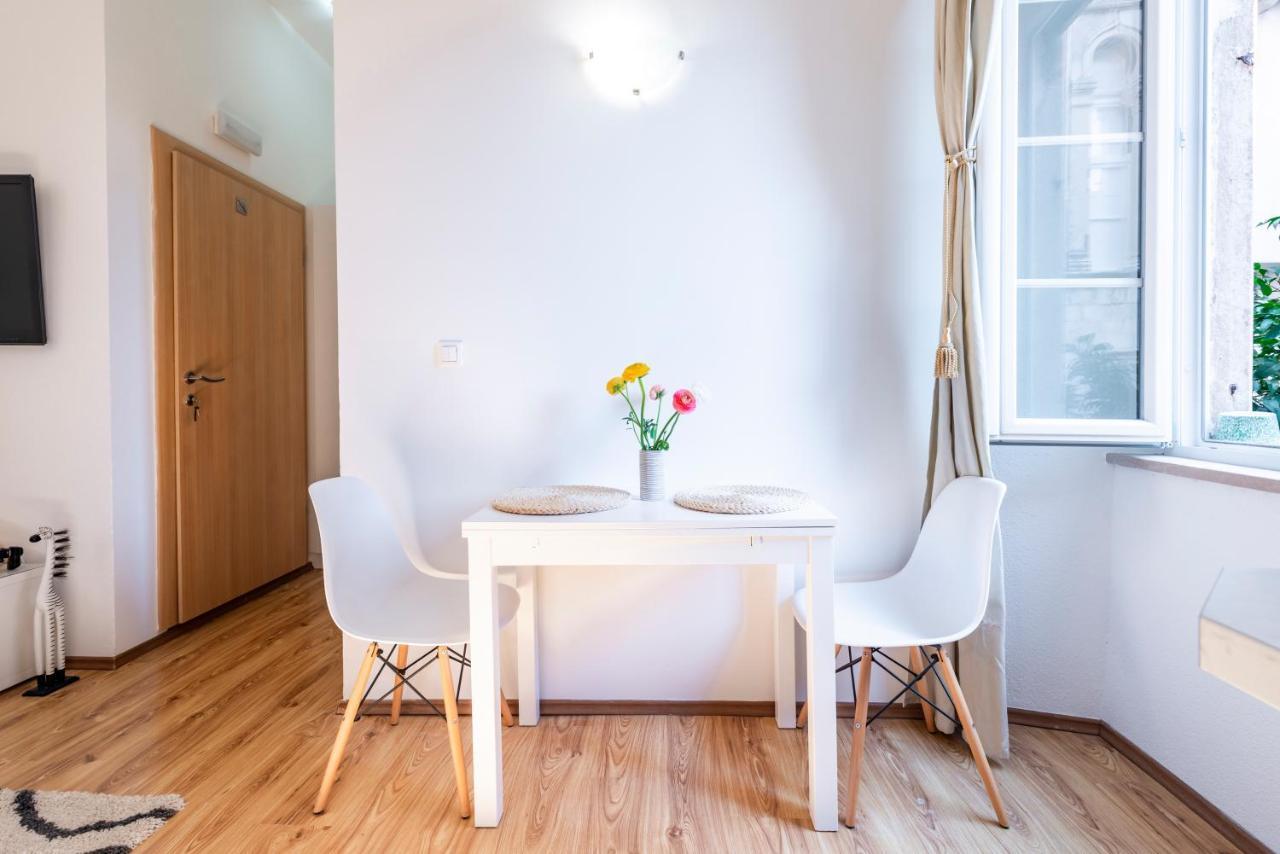 Rooms Eden Old Town Дубровник Екстер'єр фото