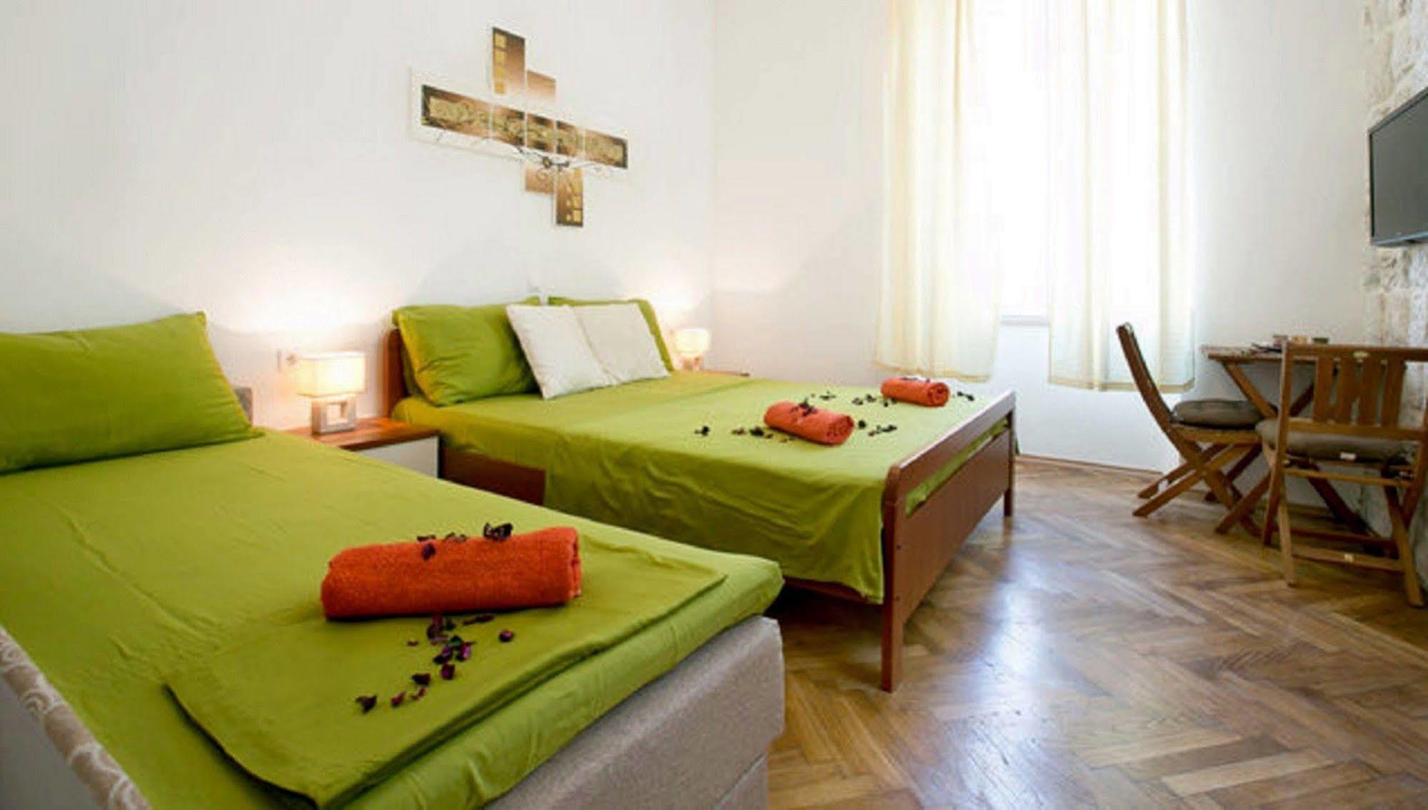 Rooms Eden Old Town Дубровник Екстер'єр фото