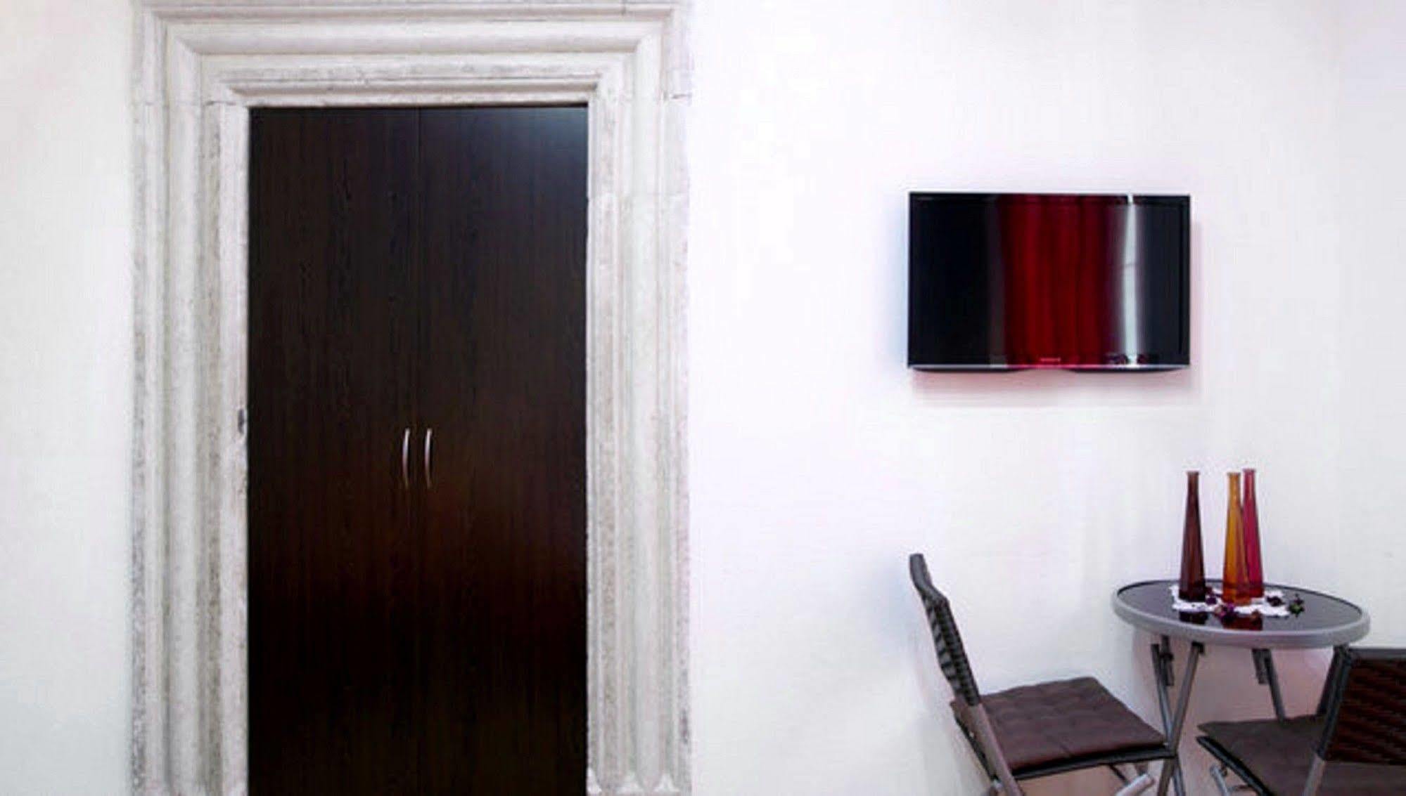Rooms Eden Old Town Дубровник Екстер'єр фото