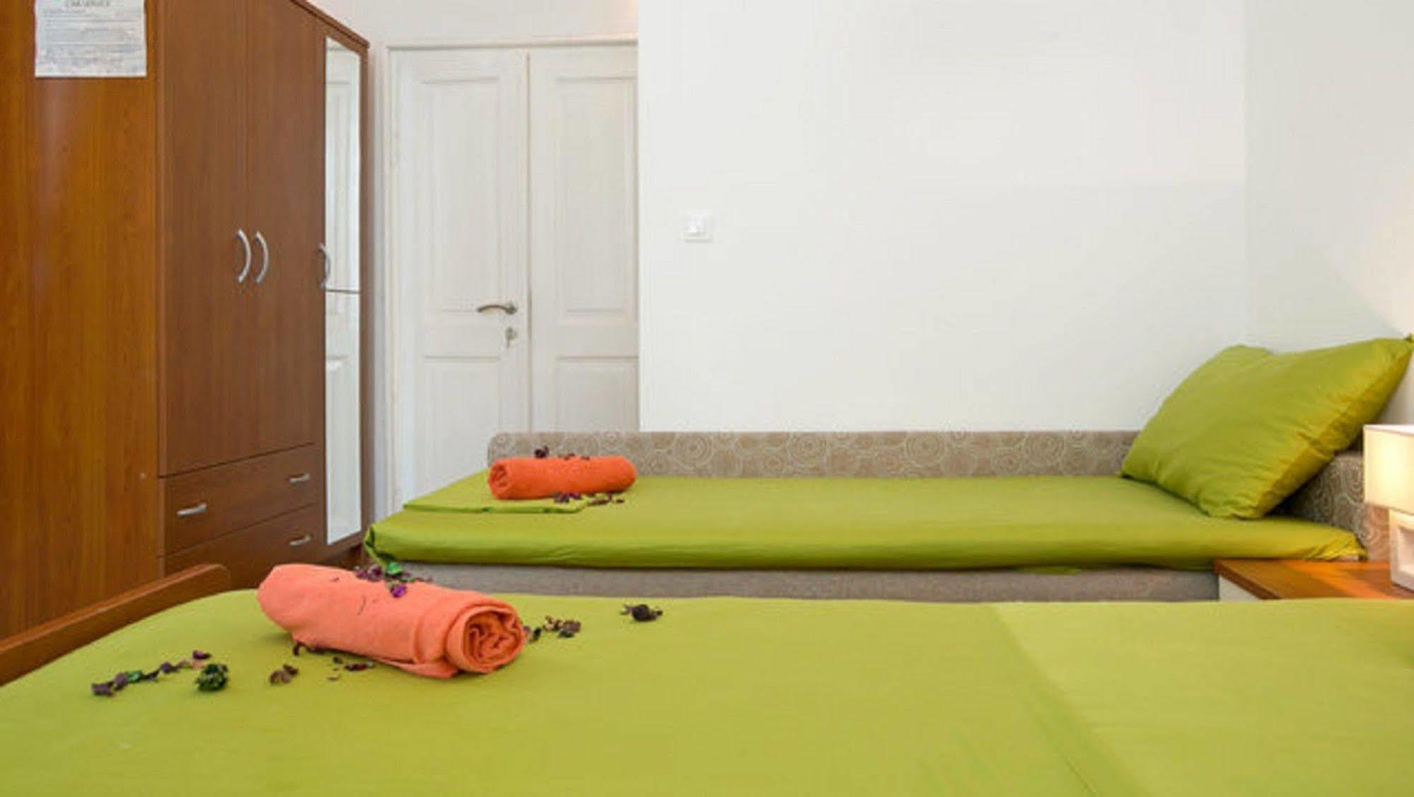 Rooms Eden Old Town Дубровник Екстер'єр фото